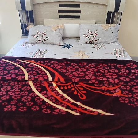 Hotel Purnima Palace Fatehpur  Buitenkant foto